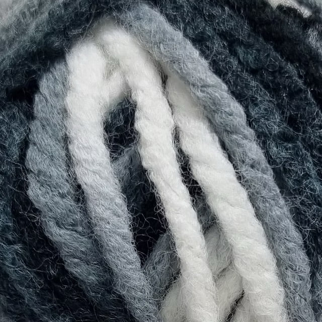 Cygnet Tropic Super Chunky yarn 100g - Magpie 801