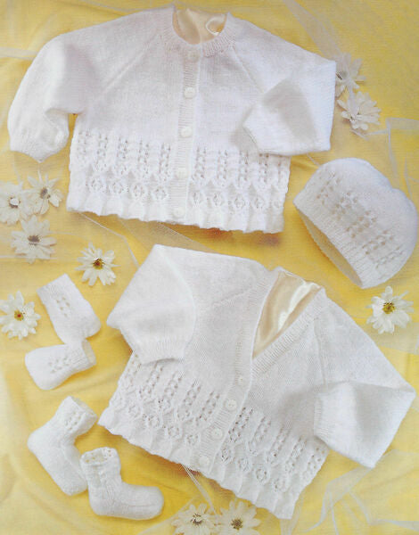 Knitting Pattern Babies Cardigans, Hat, Mittens & Bootees Sirdar Snuggly 4 Ply - 3930