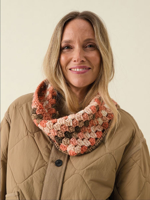 Crochet Pattern Crochet Infinity Cowl in Hayfield Spirit Chunky 10864