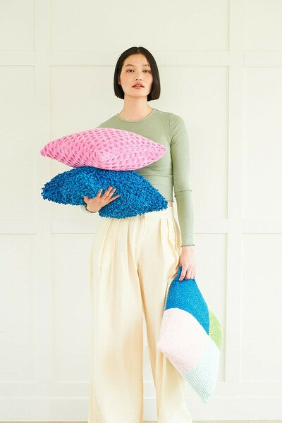 Knitting Pattern Cushions Stylecraft Squeeze Me - 10085