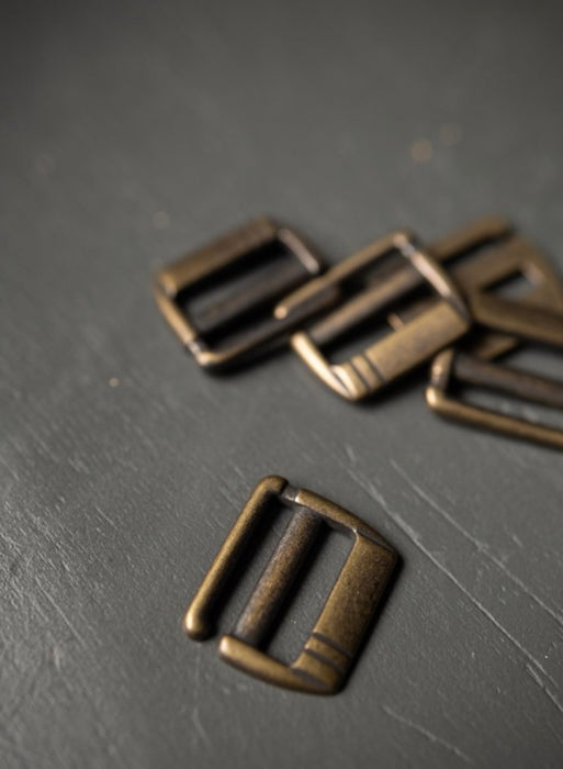Merchant & Mills Bag Hardware G Hook 25mm - 2 Options