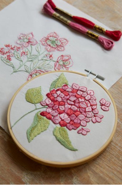DMC Mindful Making - The Blissful Blooms Embroidery Duo Kit - TB167