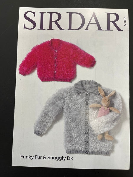 Knitting Pattern - Sirdar Funky Fur & Snuggly DK 5169