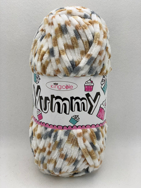 King Cole Yummy Chunky Yarn 100g - Latte 3225